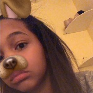 Meet your Posher, Ava